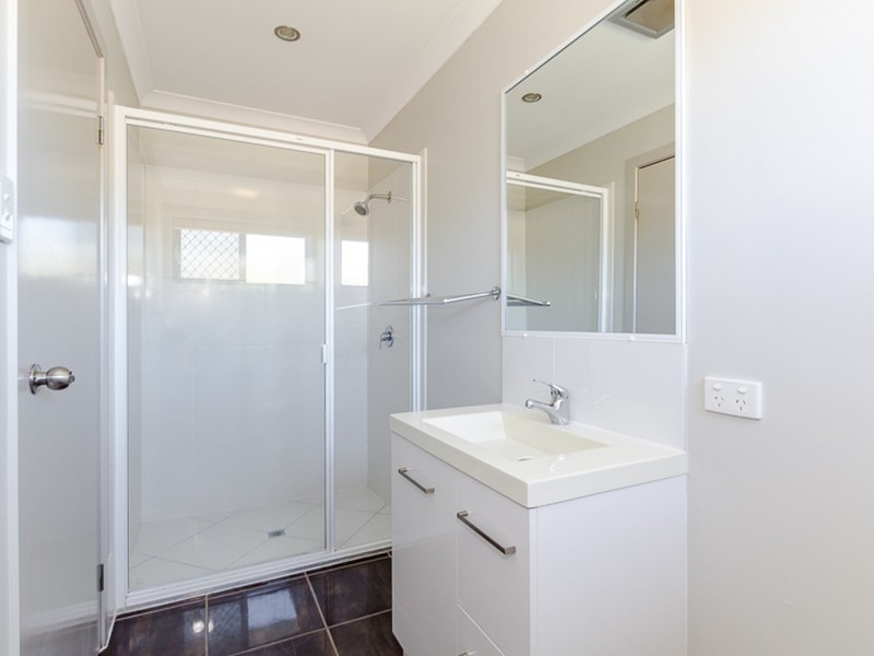 78 Victoria Avenue, Glen Eden QLD 4680