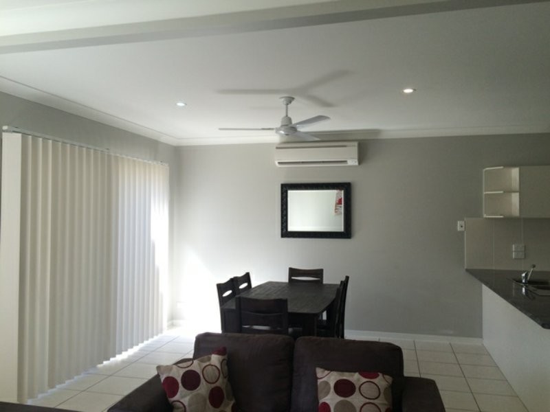 Unit 4/214-216 Oaka Street, South Gladstone QLD 4680