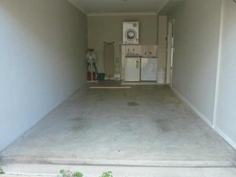 Unit 4/214-216 Oaka Street, South Gladstone QLD 4680