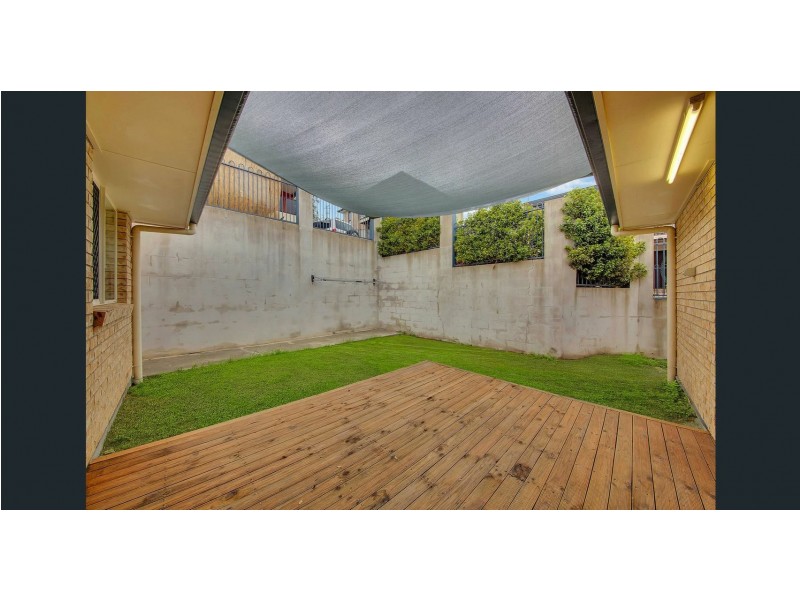 25 Agnes Street, South Gladstone QLD 4680
