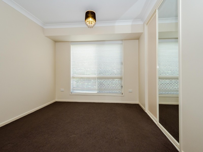 6 Ellington Street, New Auckland QLD 4680