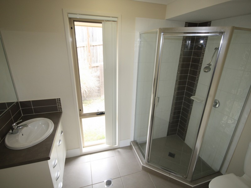 5 Kakadu Way, New Auckland QLD 4680