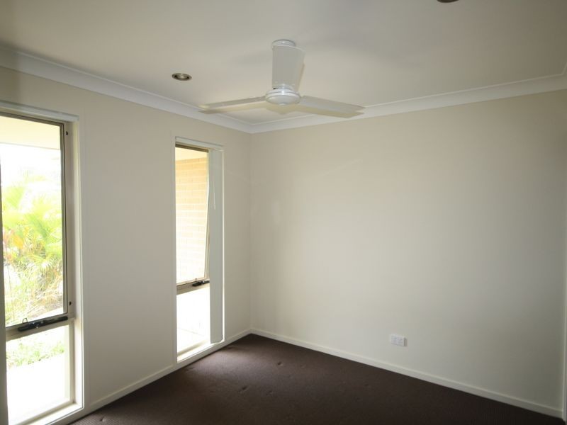 5 Kakadu Way, New Auckland QLD 4680