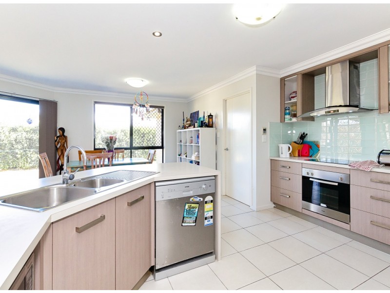 4 Gumnut Place, Kirkwood QLD 4680