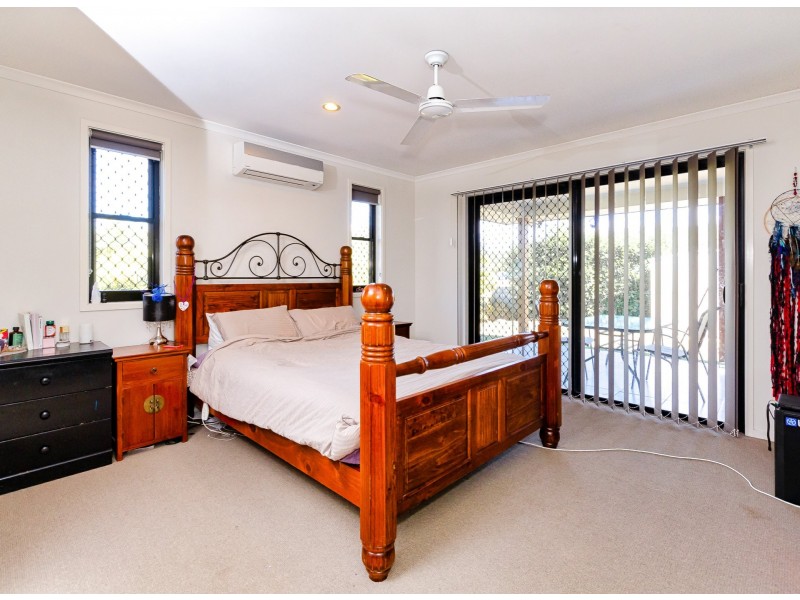 4 Gumnut Place, Kirkwood QLD 4680