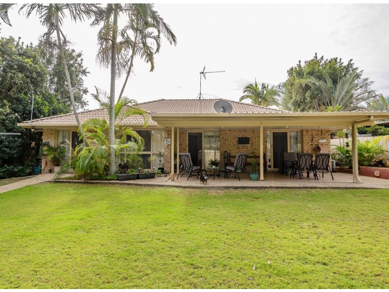 128 J Hickey Avenue, Clinton QLD 4680