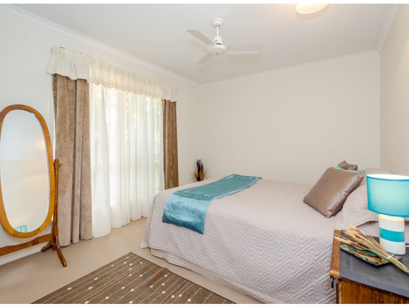 128 J Hickey Avenue, Clinton QLD 4680