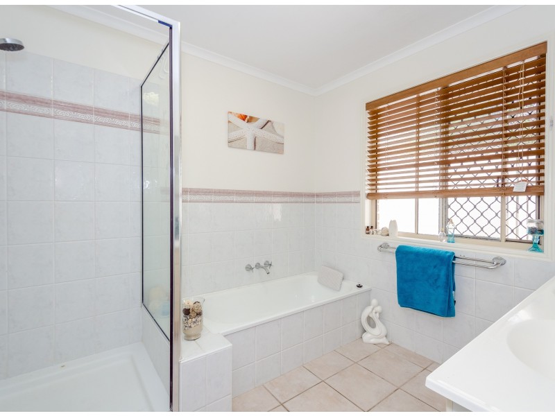 128 J Hickey Avenue, Clinton QLD 4680