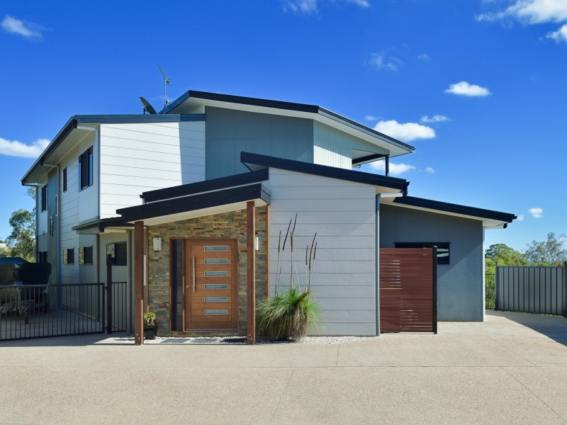 27 West Ridge Crescent, West Gladstone QLD 4680