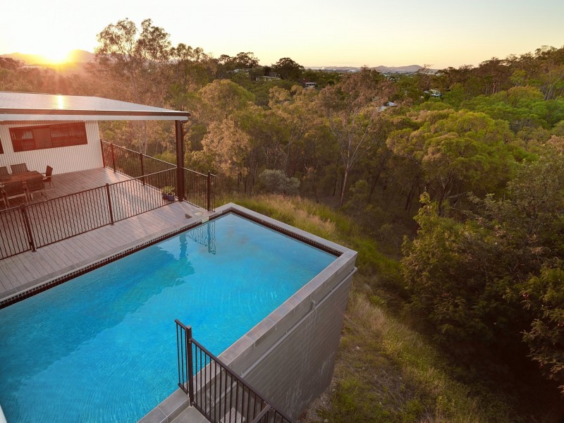 27 West Ridge Crescent, West Gladstone QLD 4680