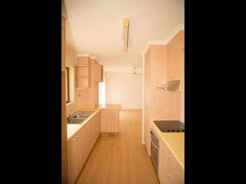 25 Gretel Drive, Clinton QLD 4680