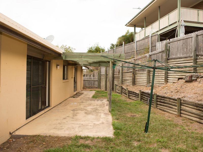 25 Gretel Drive, Clinton QLD 4680