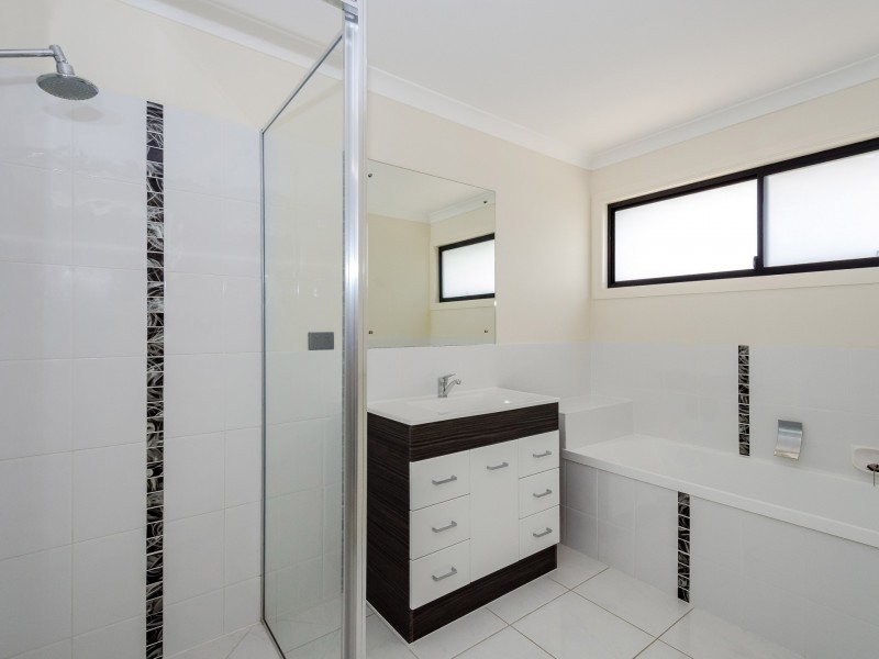 40 Paterson Street, West Gladstone QLD 4680