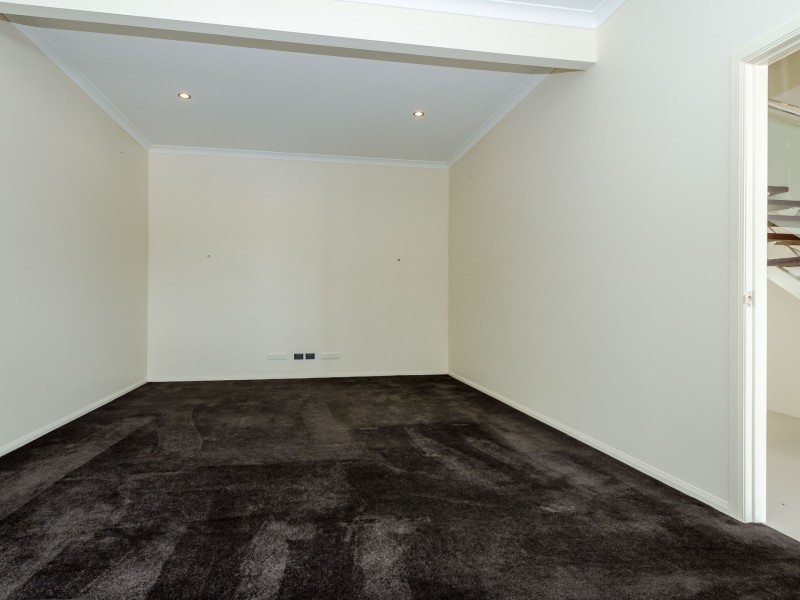 40 Paterson Street, West Gladstone QLD 4680