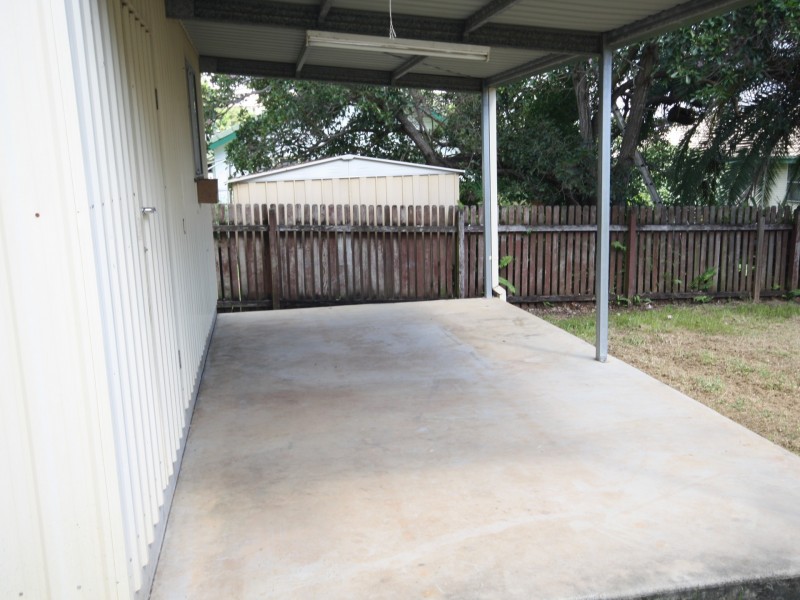 17 Quoin Street, West Gladstone QLD 4680