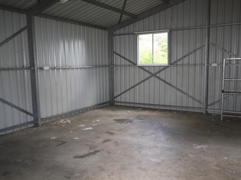 17 Quoin Street, West Gladstone QLD 4680