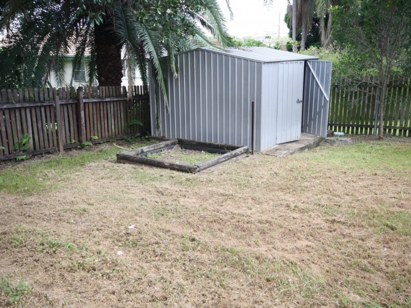 17 Quoin Street, West Gladstone QLD 4680