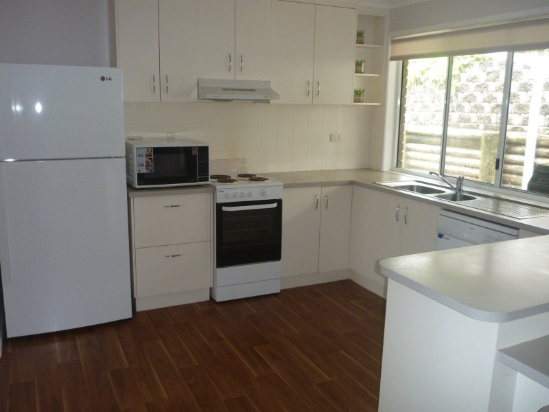 4D Glegg Street, West Gladstone QLD 4680