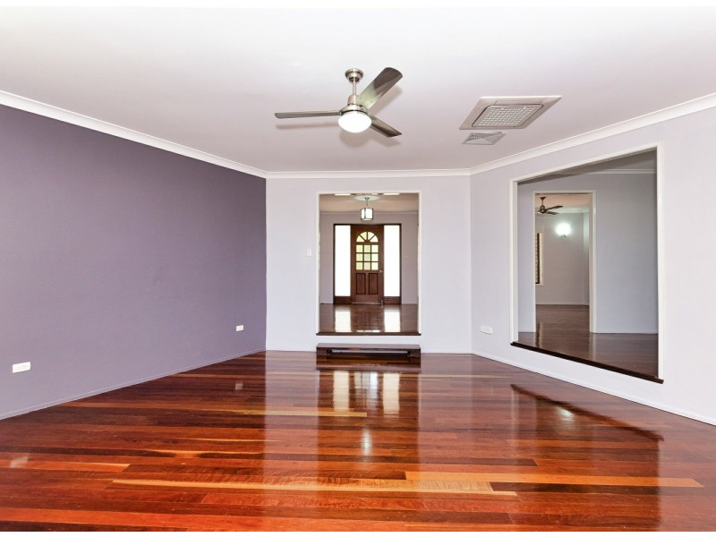 4 School Street, Tannum Sands QLD 4680