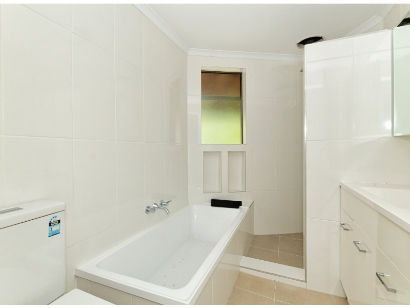 4 School Street, Tannum Sands QLD 4680