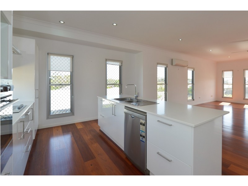 10 Franklin Court, New Auckland QLD 4680