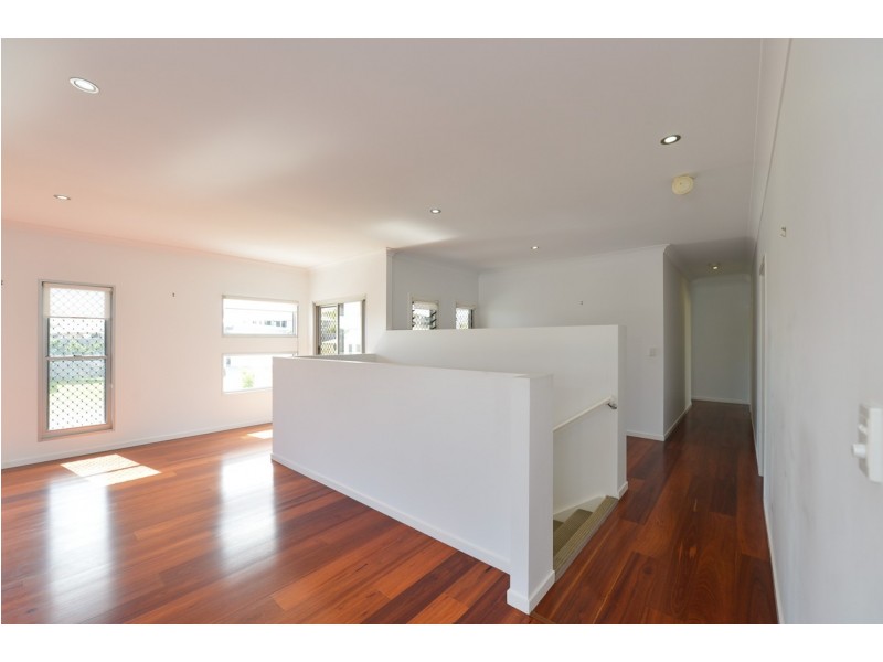 10 Franklin Court, New Auckland QLD 4680