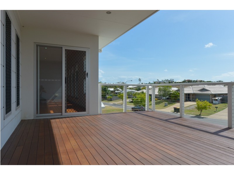 10 Franklin Court, New Auckland QLD 4680