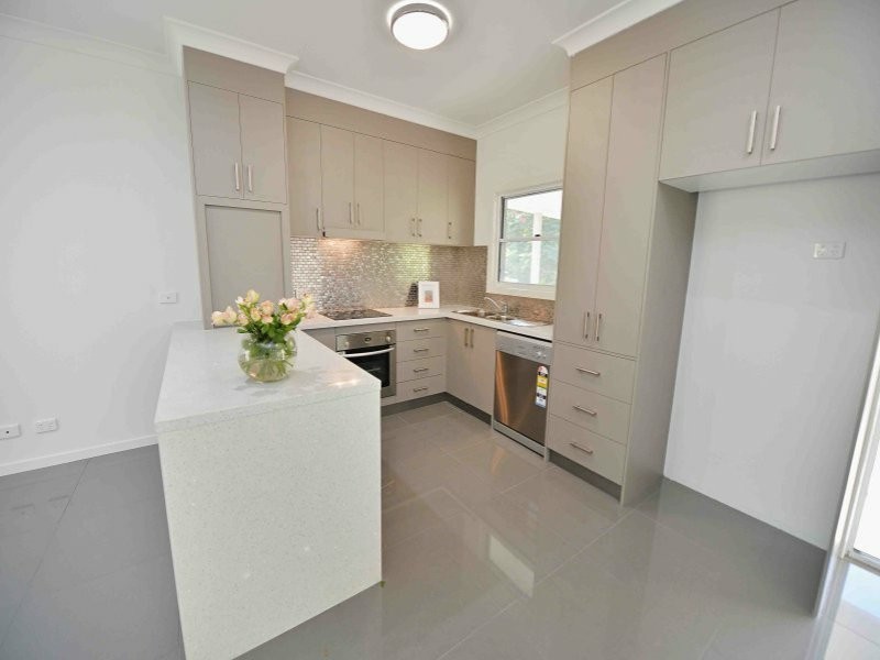 14 Worthington Street, West Gladstone QLD 4680