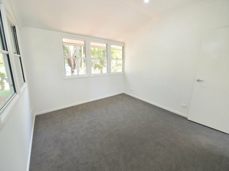14 Worthington Street, West Gladstone QLD 4680