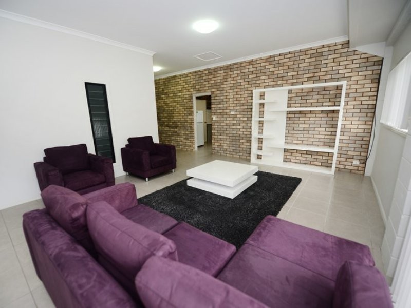 14 Worthington Street, West Gladstone QLD 4680