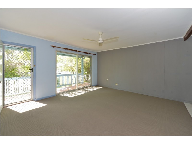 29 Leonard Street, South Gladstone QLD 4680