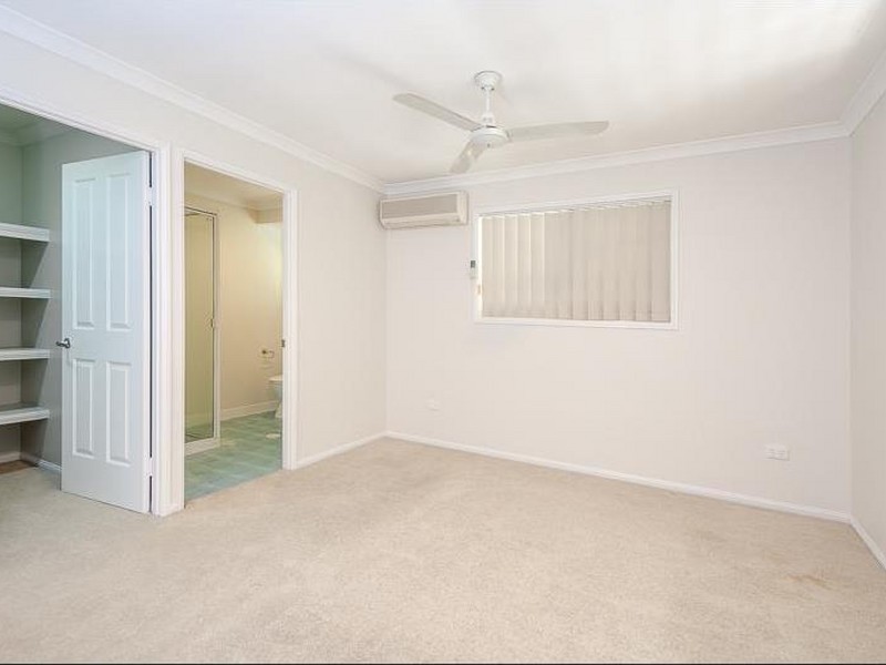 5 Kenneth Court, New Auckland QLD 4680