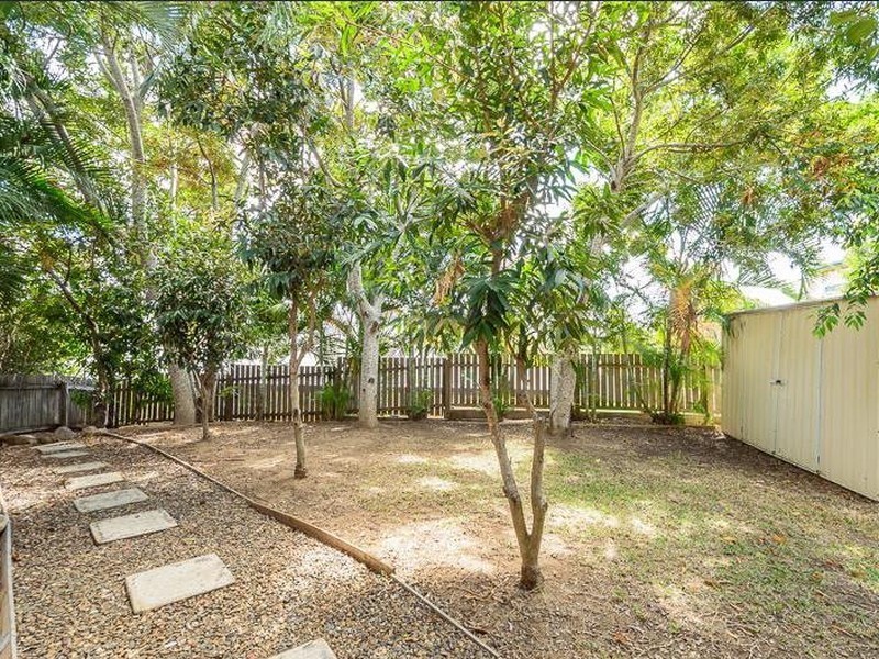 5 Kenneth Court, New Auckland QLD 4680