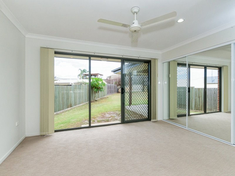 15 Briffney Street, Kirkwood QLD 4680