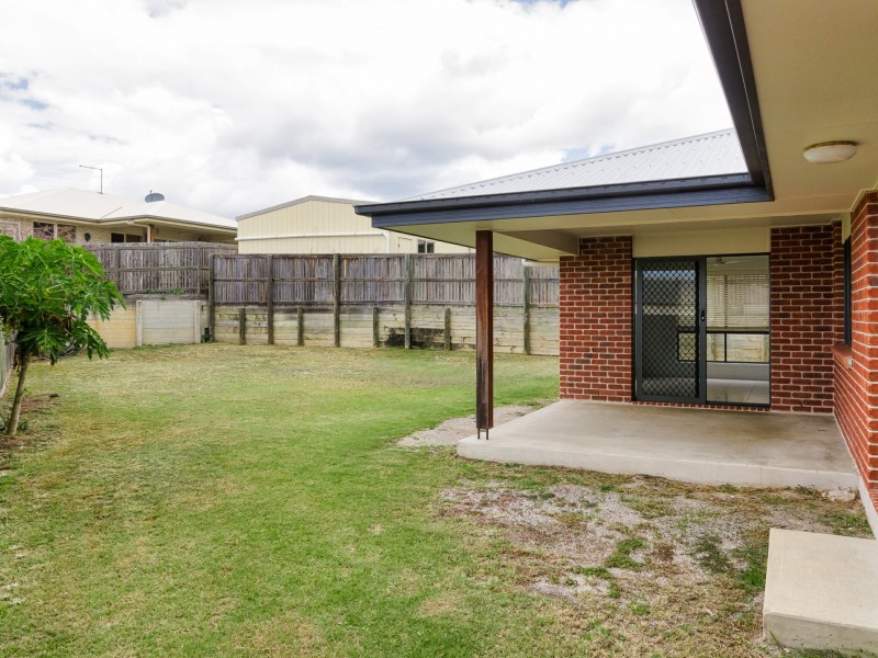 15 Briffney Street, Kirkwood QLD 4680