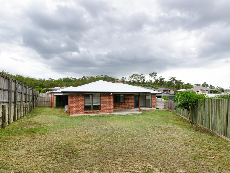 15 Briffney Street, Kirkwood QLD 4680