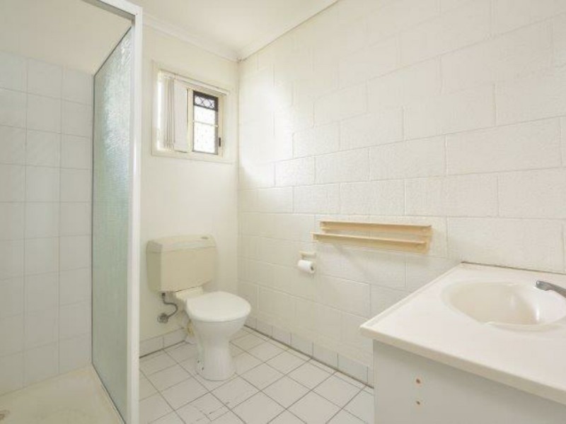 Unit 1/218 Auckland Street, South Gladstone QLD 4680
