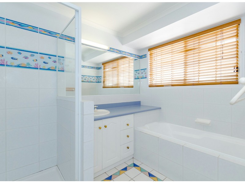 13 Coolibah Street, Kin Kora QLD 4680