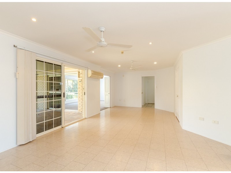 13 Coolibah Street, Kin Kora QLD 4680