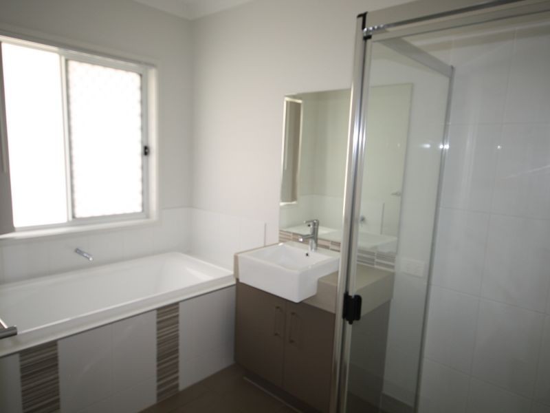 6 Josephine Street, Boyne Island QLD 4680