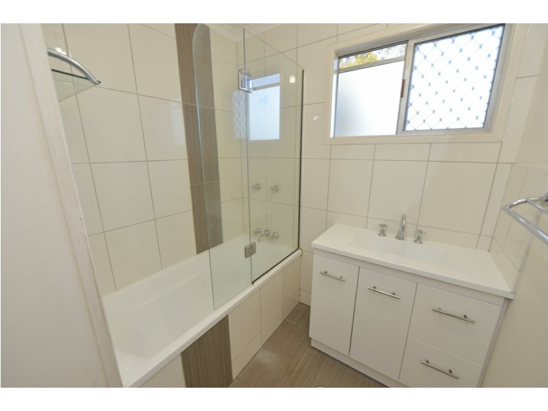 20 Harvey Road, Clinton QLD 4680