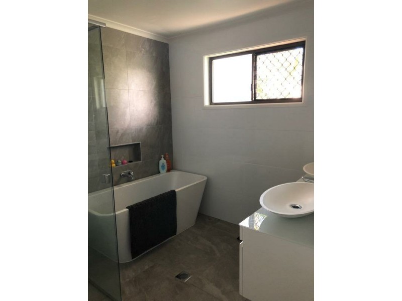 3 Bunker Court, Clinton QLD 4680