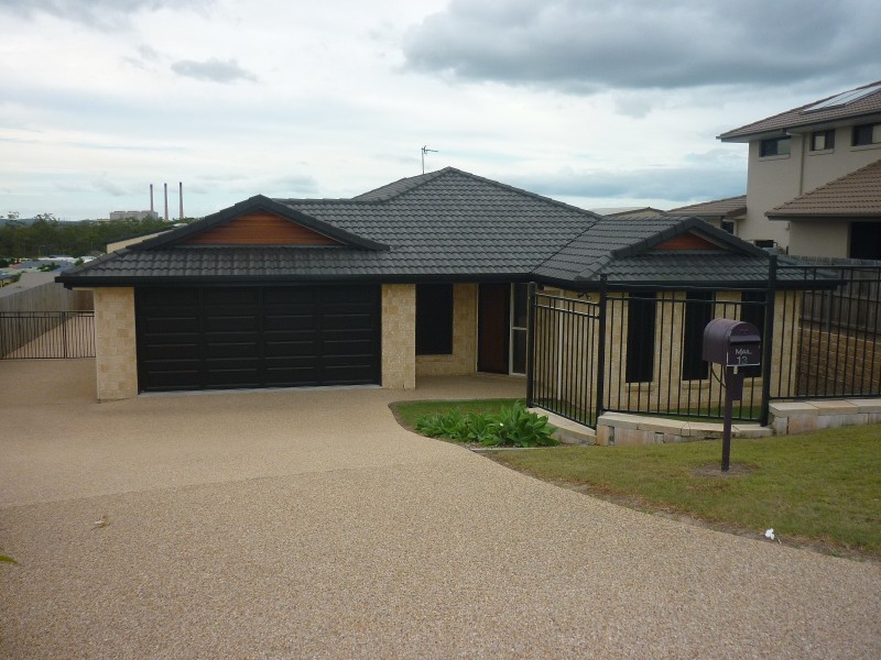 13 Leslie Street, Clinton QLD 4680