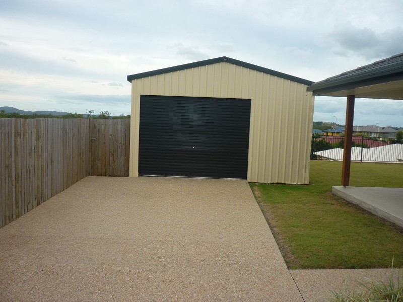 13 Leslie Street, Clinton QLD 4680