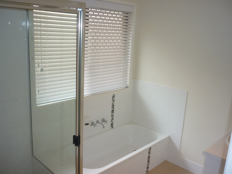 13 Leslie Street, Clinton QLD 4680