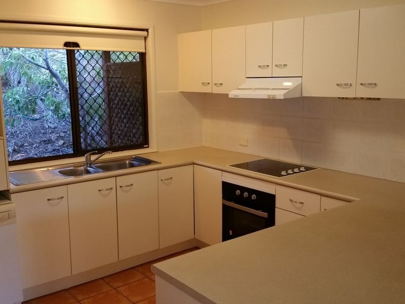 1/50 Oxley Drive, South Gladstone QLD 4680