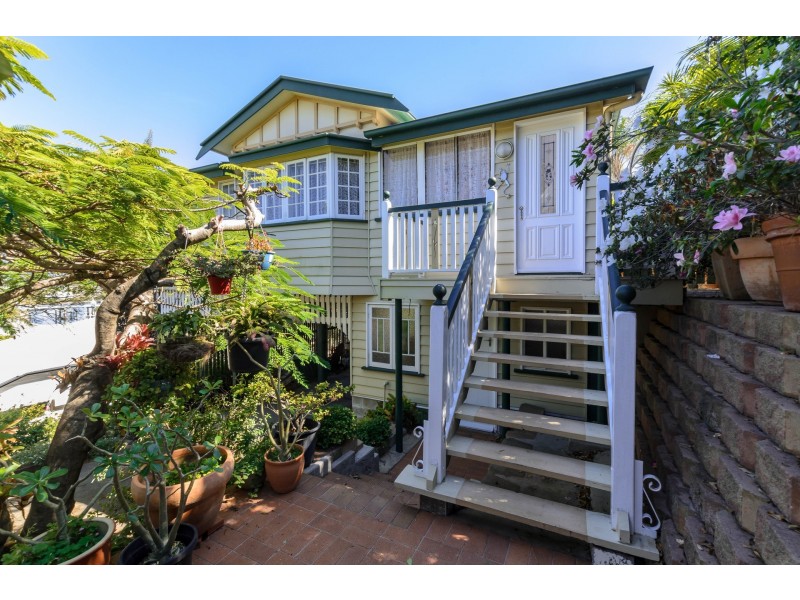 8 Lord Street, Gladstone QLD 4680