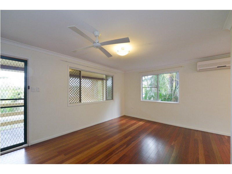 4 Melbourne Street, West Gladstone QLD 4680