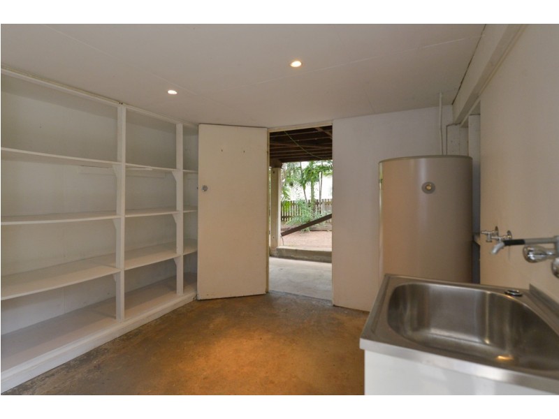 4 Melbourne Street, West Gladstone QLD 4680