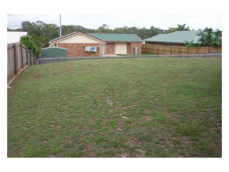 9 Sandringham Court, Telina QLD 4680